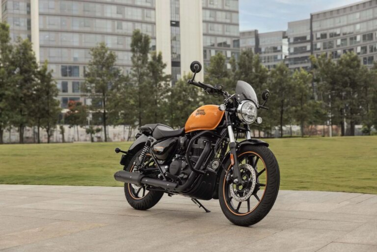 Royal Enfield 350cc Bikes on Sale at Amazon India